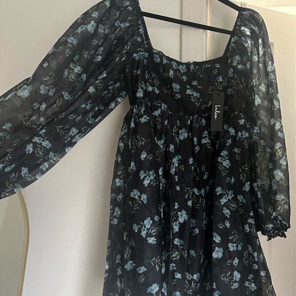 Babydoll dress. Black with blue flowers. - Picture 3 of 3
